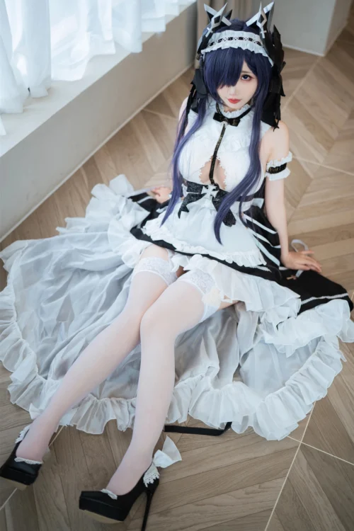 奧古斯特女僕 白絲
