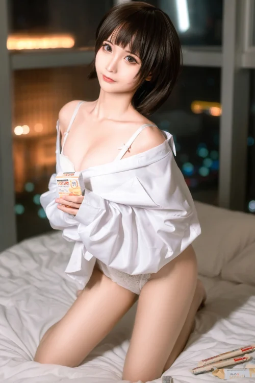 蠢沫沫 白襯衫
