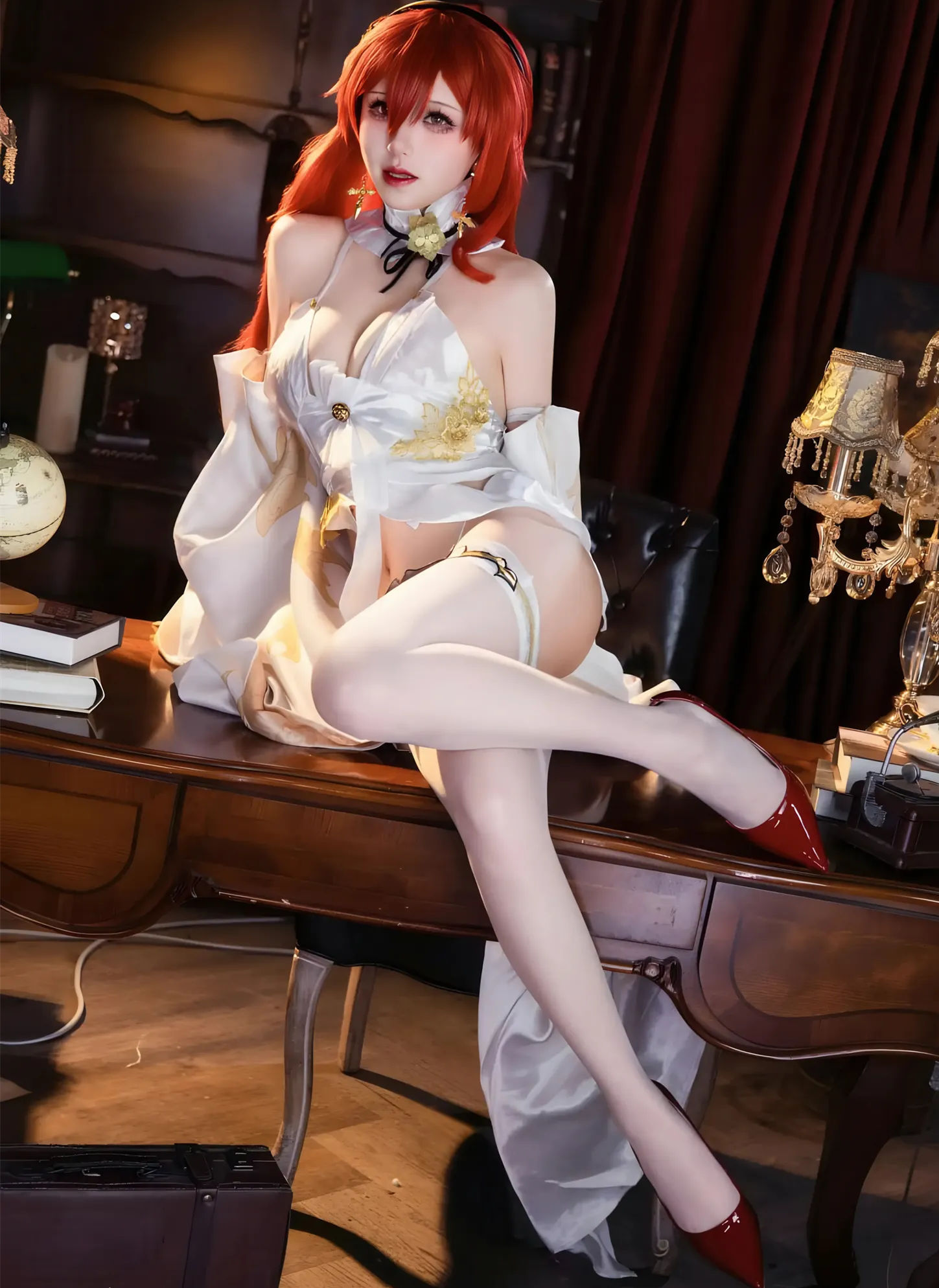 View - 双木扶苏 - 姬子！古堡、白絲襪、紅高跟，二次元女神的優雅降臨！| 檸檬皮