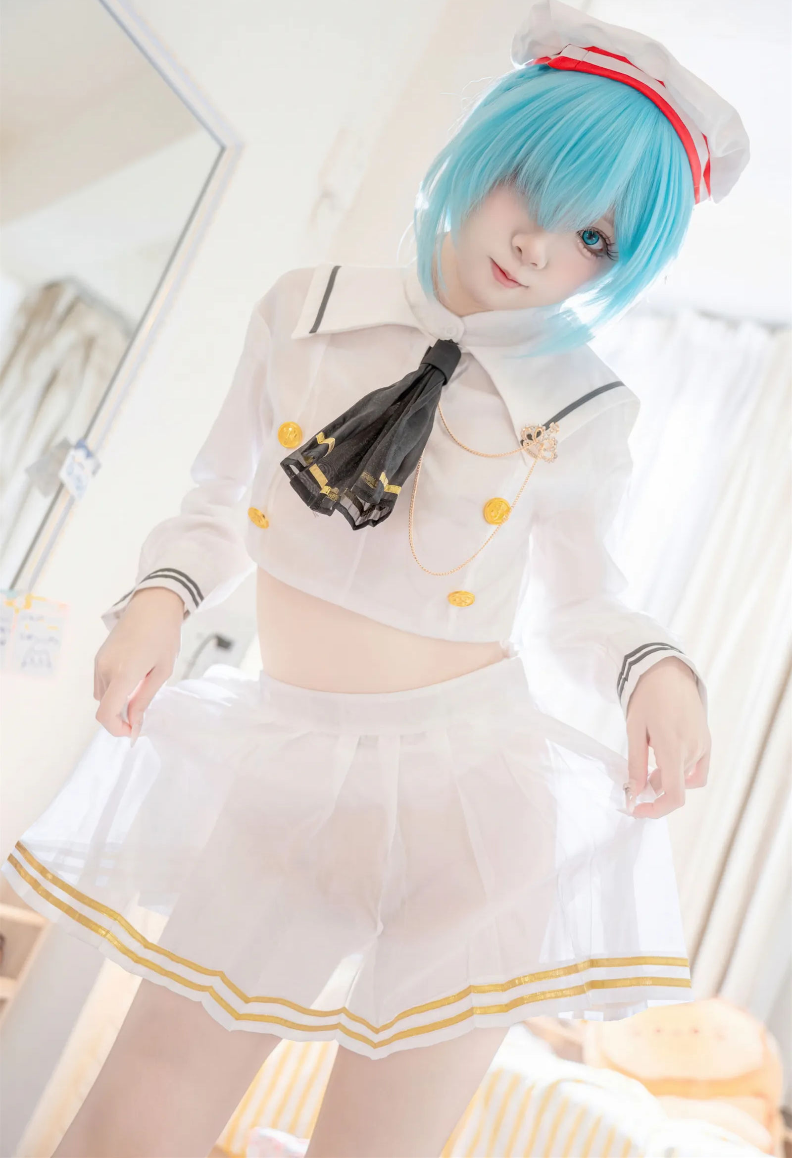 Gallery - 纸悦Etsu_ko - 碧蓝航线 雅努斯JK！白絲襪也太清純了吧！眼神入戲的 Cos，乾淨氣質美女圖，想跟她一起上學嗎？| 檸檬皮