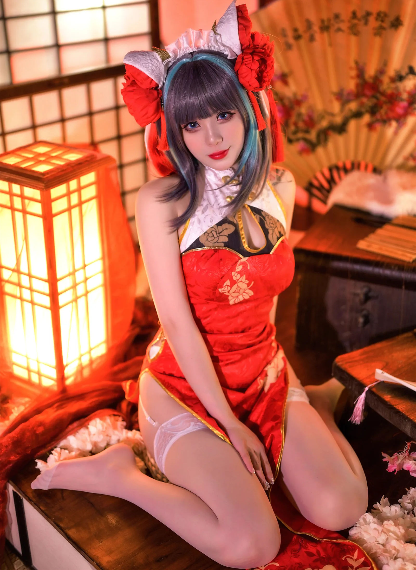 Gallery - Zyra秋 碧蓝航线 柴郡 红旗袍 白丝寫真