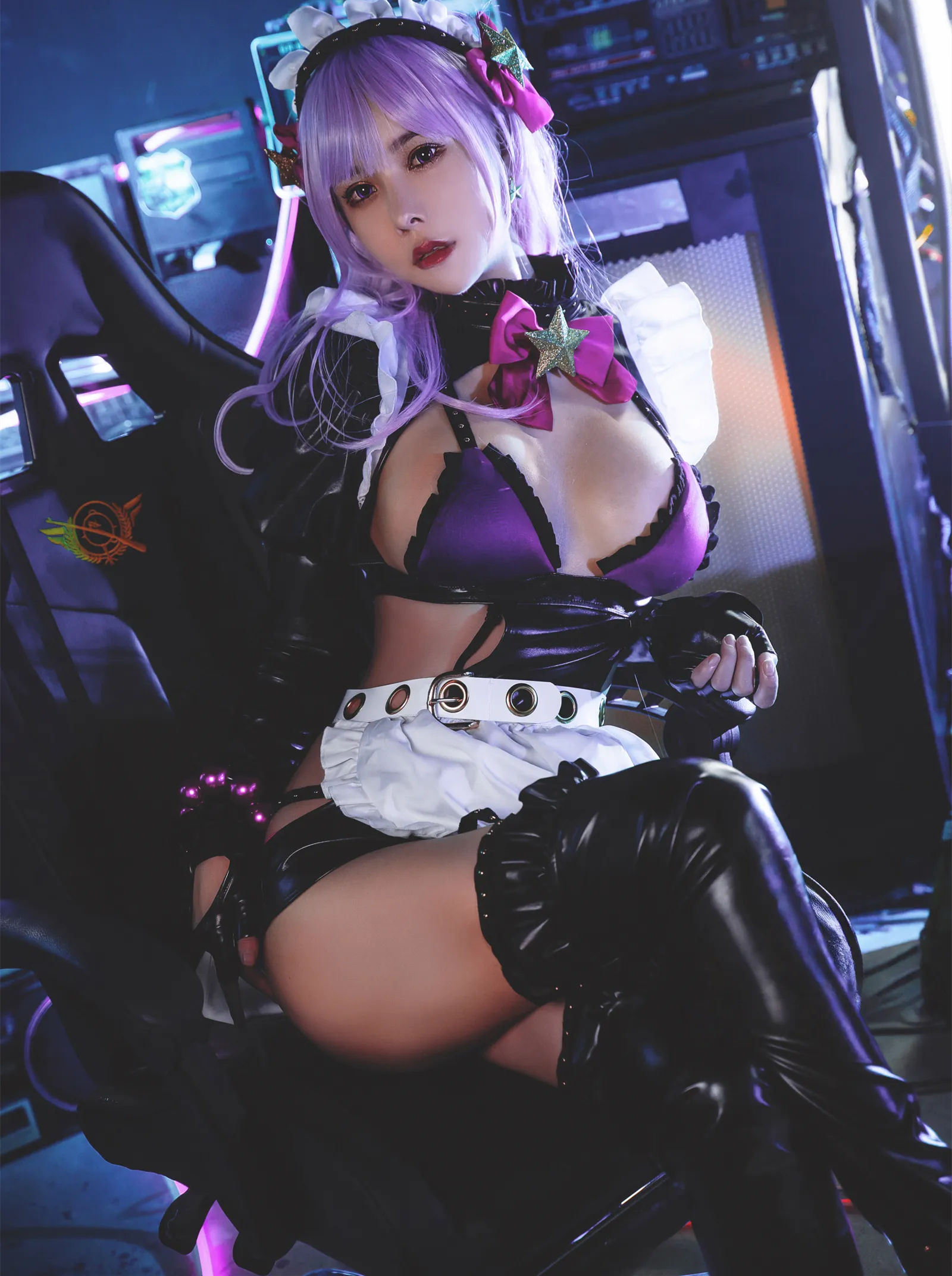 View - 亚马逊鲶鱼寫真 - BB同人女仆 緊身膠衣 16張