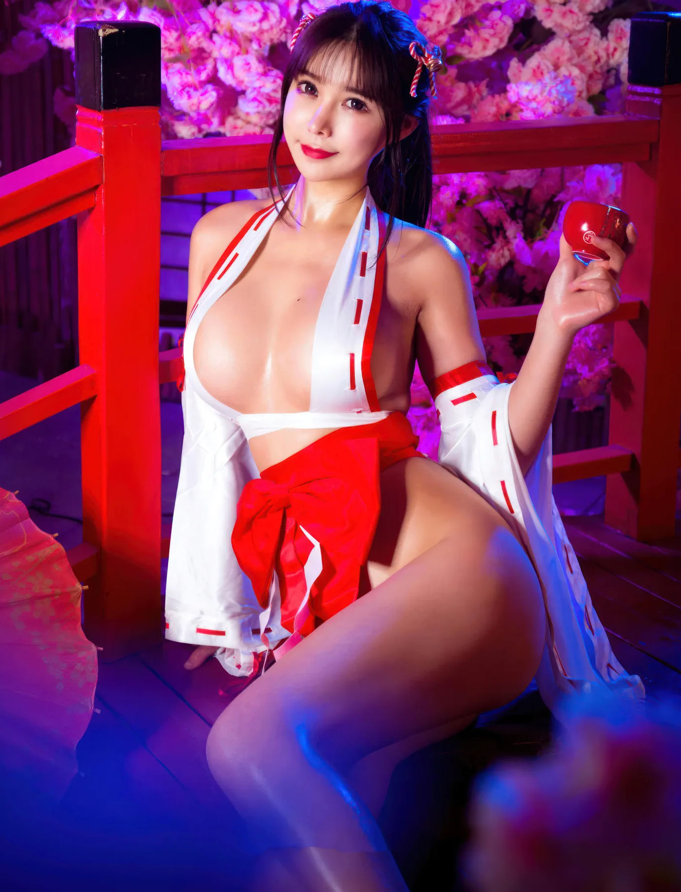 Gallery - 亞馬遜鯰魚 - 水無月巫女寫真下載 [28P-156MB]