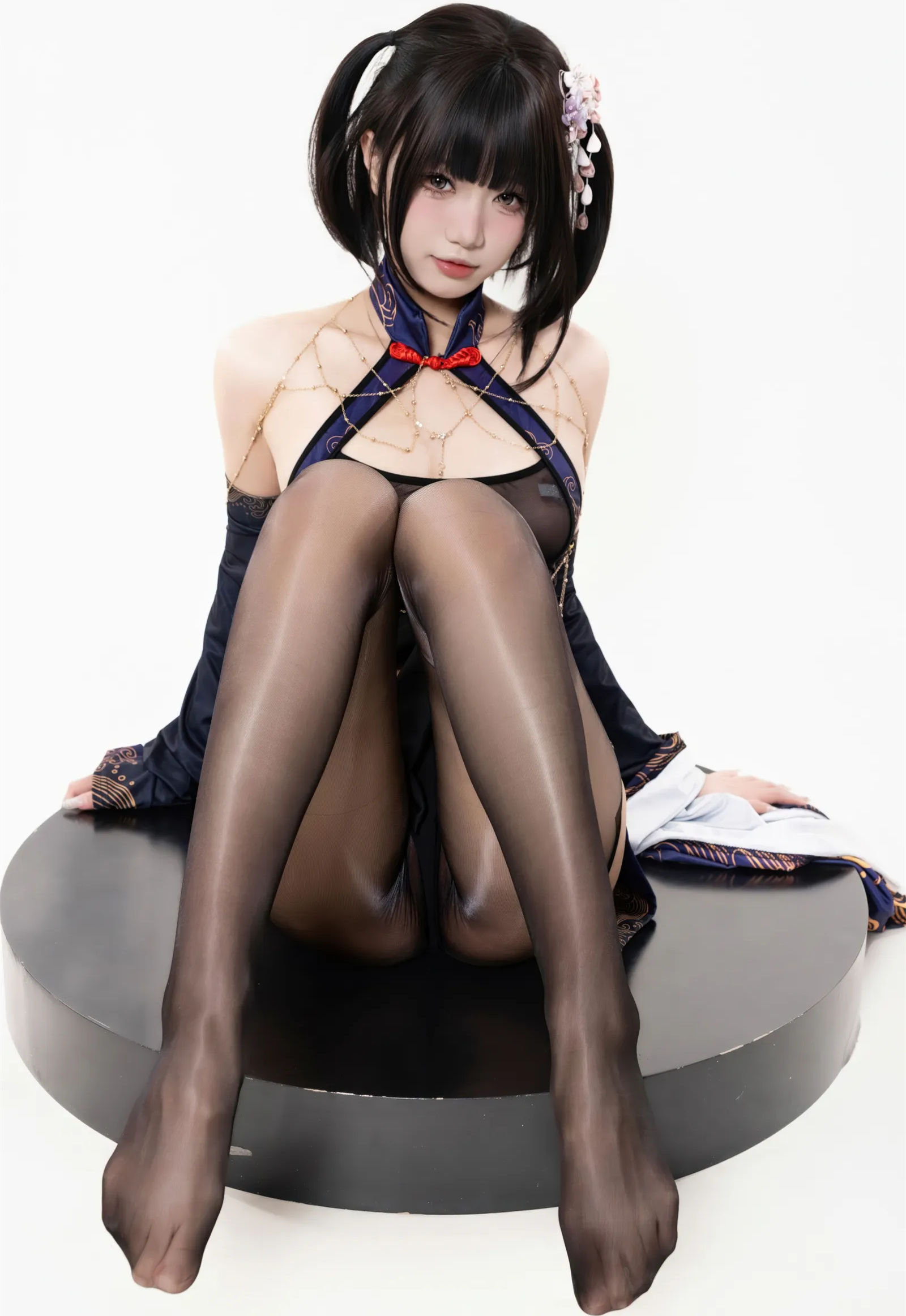 Gallery - 动漫博主柒柒要乖哦寫真 - 紫电 油亮丝袜 69張