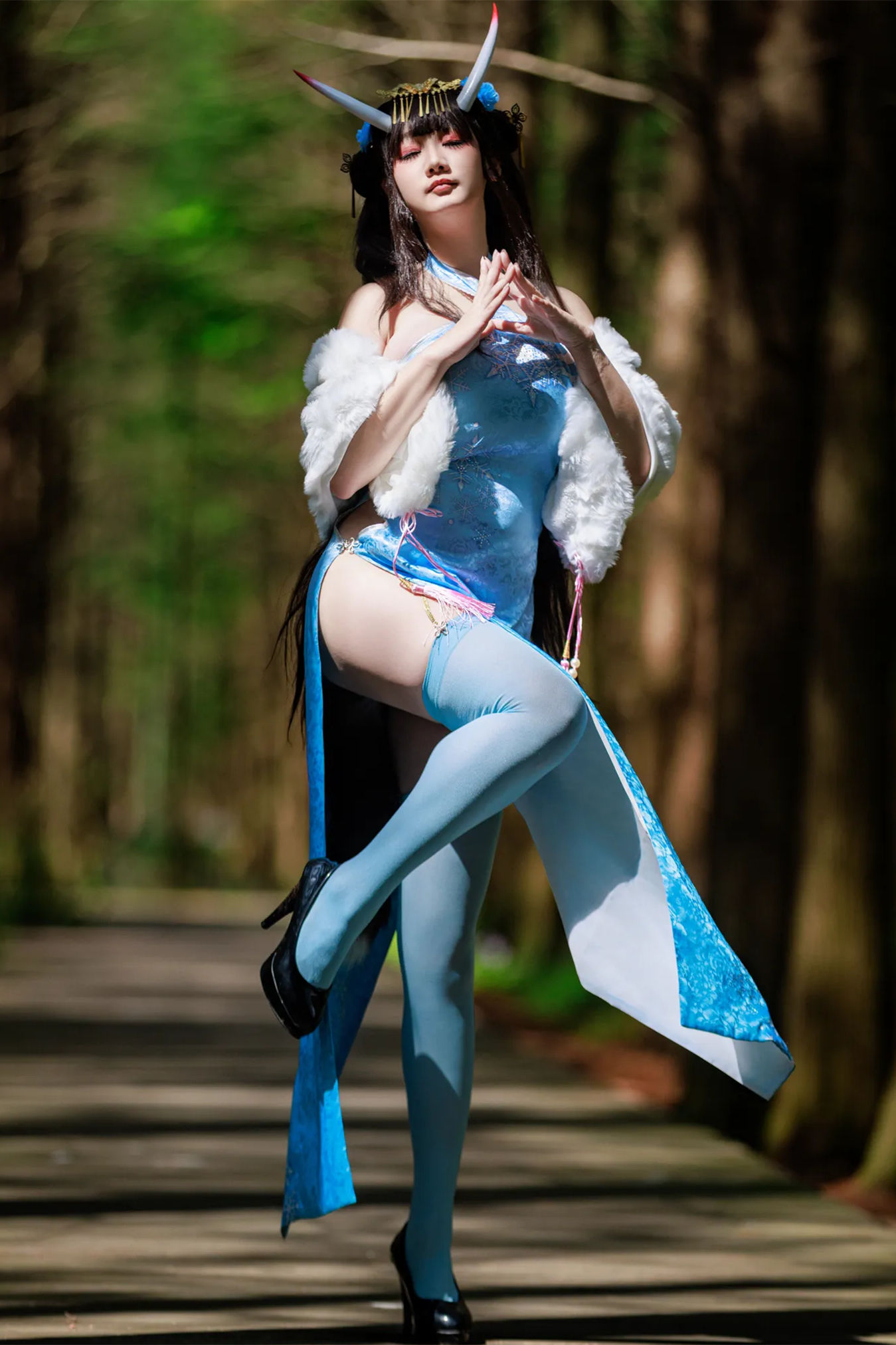 Gallery - 阿雪雪｜能代旗袍 鄉間小道氣質光影圖集下載（96P，6V-5.79GB）