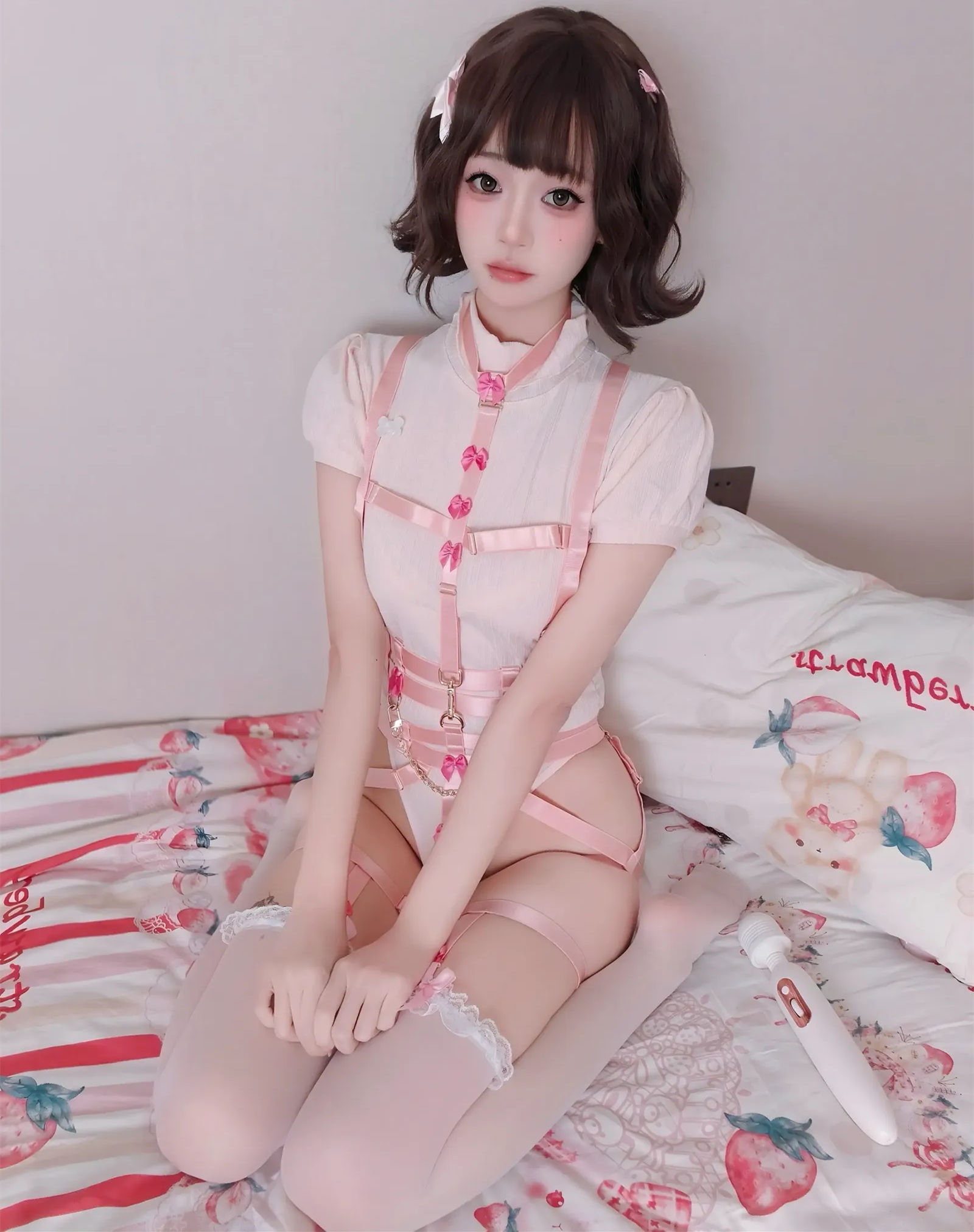 Gallery - 麻薯好吃寫真 - 蝴蝶结小狗 白丝 80張+1影片